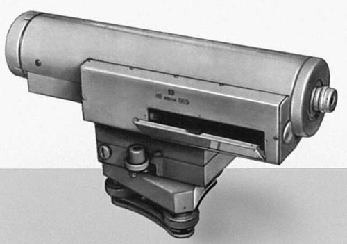 Рис. 1. Высокоточный глухой нивелир Н2.