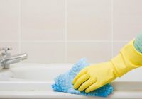 Как очистить ванну и туалет от известкового и мыльного налета?