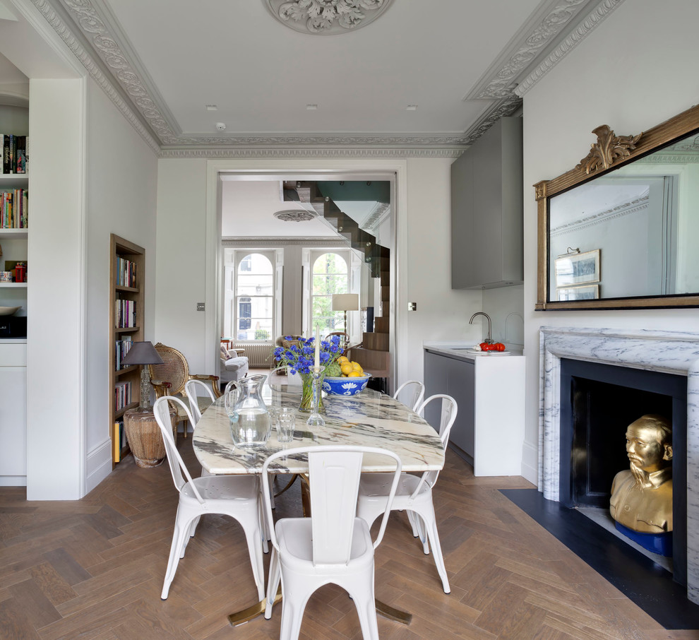 Интерьер квартиры в Лондоне: мраморный столик