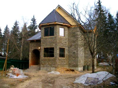 двухэтажный дом из опилкобетона