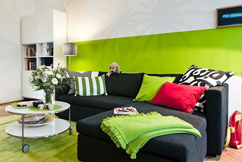 Зеленый цвет в интерьере гостиной - фото