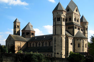 Особенности романской архитектуры средневековья